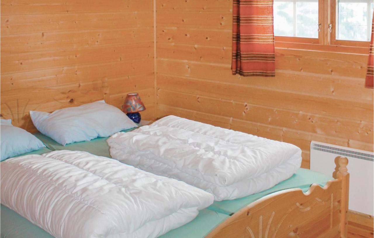 Cozy Home In Fjaerland With House A Mountain View מראה חיצוני תמונה