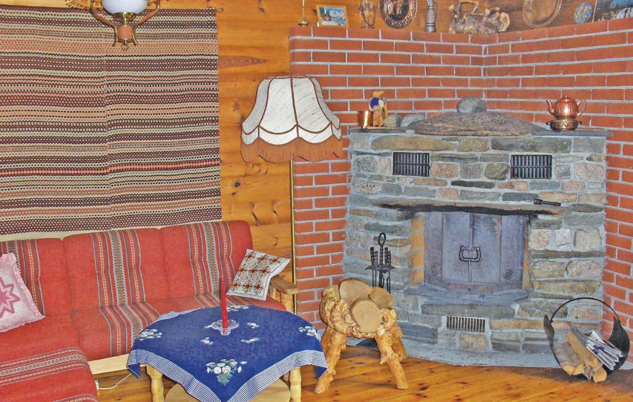 Cozy Home In Fjaerland With House A Mountain View מראה חיצוני תמונה