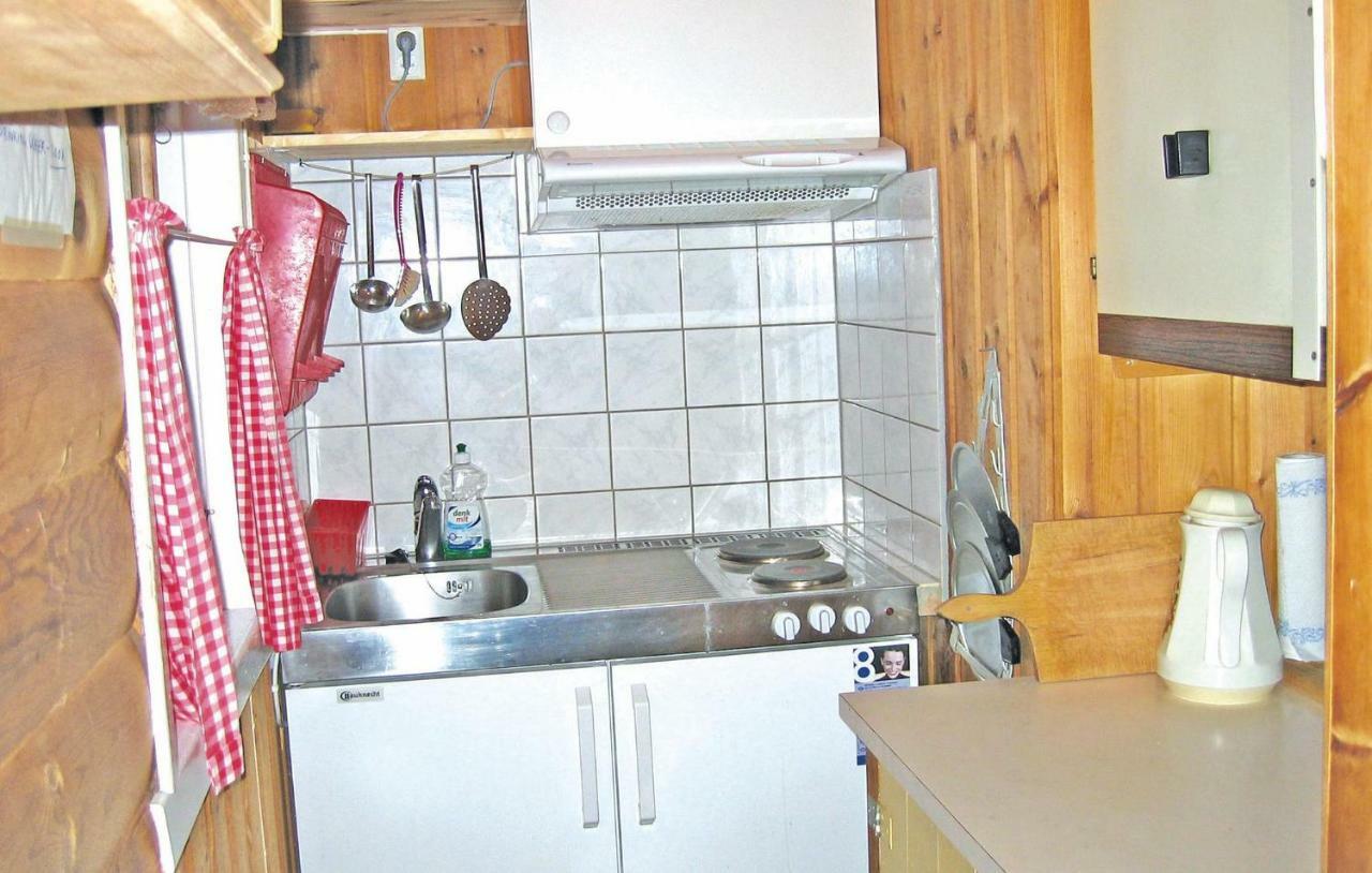 Cozy Home In Fjaerland With House A Mountain View מראה חיצוני תמונה